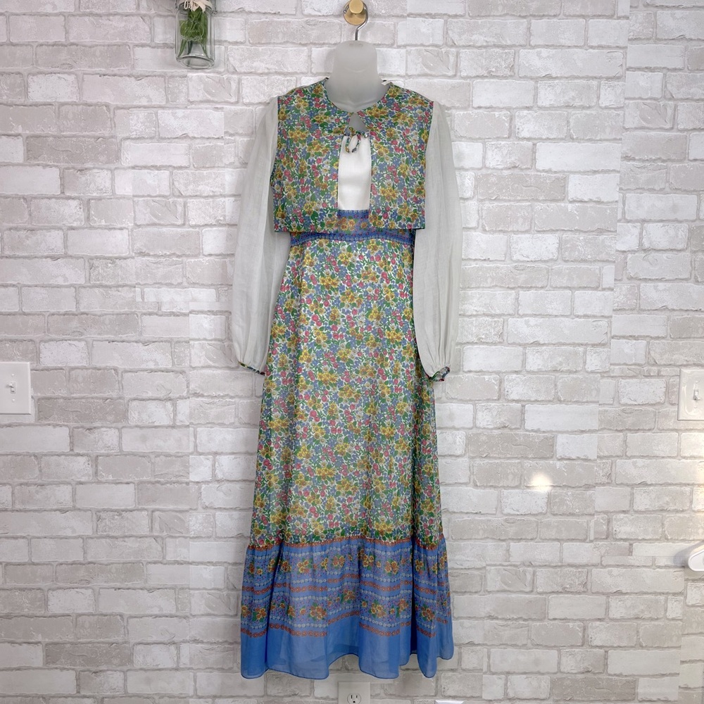 VINTAGE Floral Maxi Dress